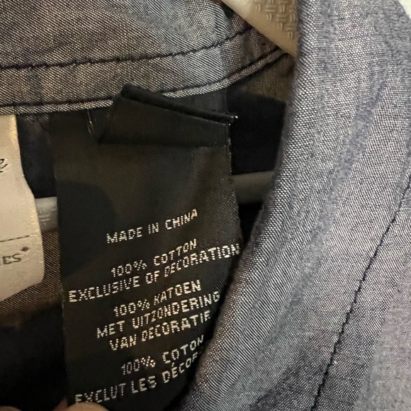 Harley-Davidson blue denim button down blouse - Picture 4 of 8